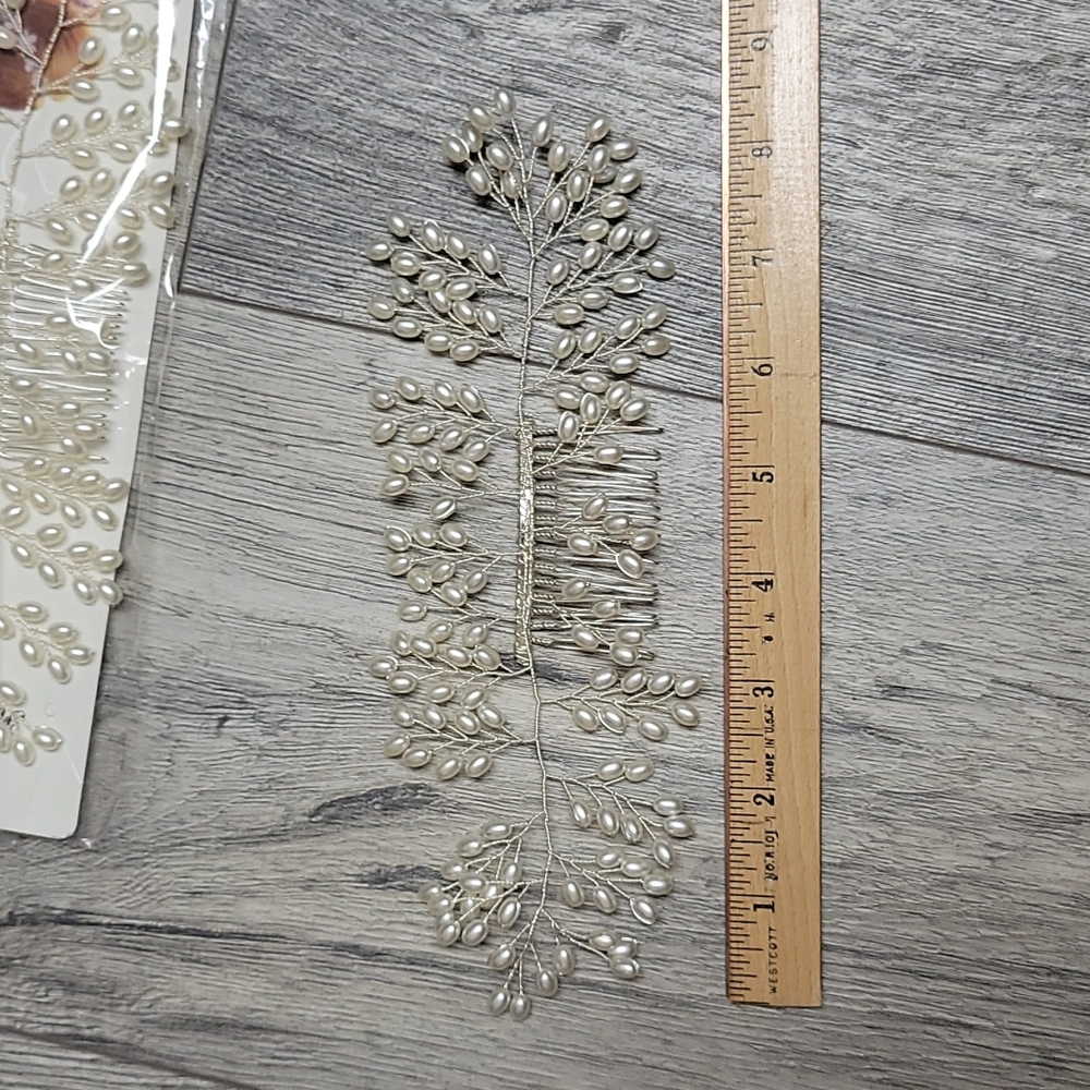 NIB Pearl Hair Pieces (4 pieces) - Picture 3 of 5
